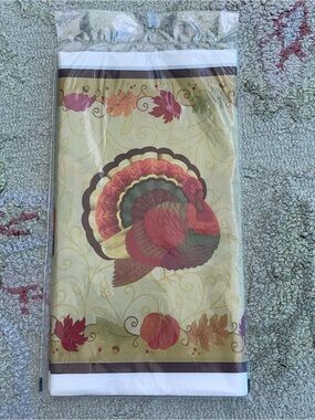 New Sealed Thanksgiving Turkey Fall Tablecloth / Kitchen Linens